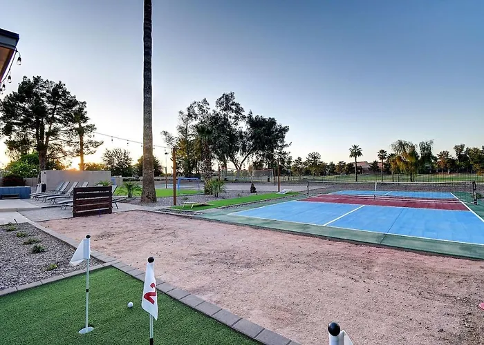 The Paradise Valley Golf Course Estate Holiday home *
