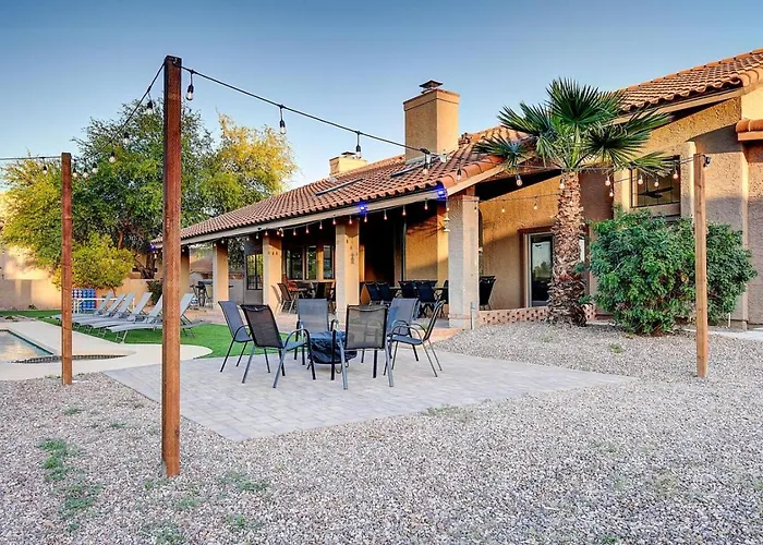 The Paradise Valley Golf Course Estate Holiday home *